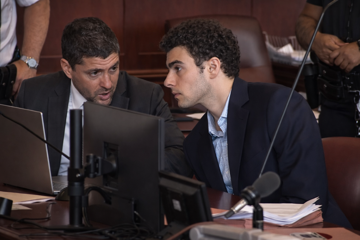Mangione Wins Partial Victory as Judge Throws Out McDonald's Evidence but Keeps 3D-Printed Gun and Manifesto for Trial