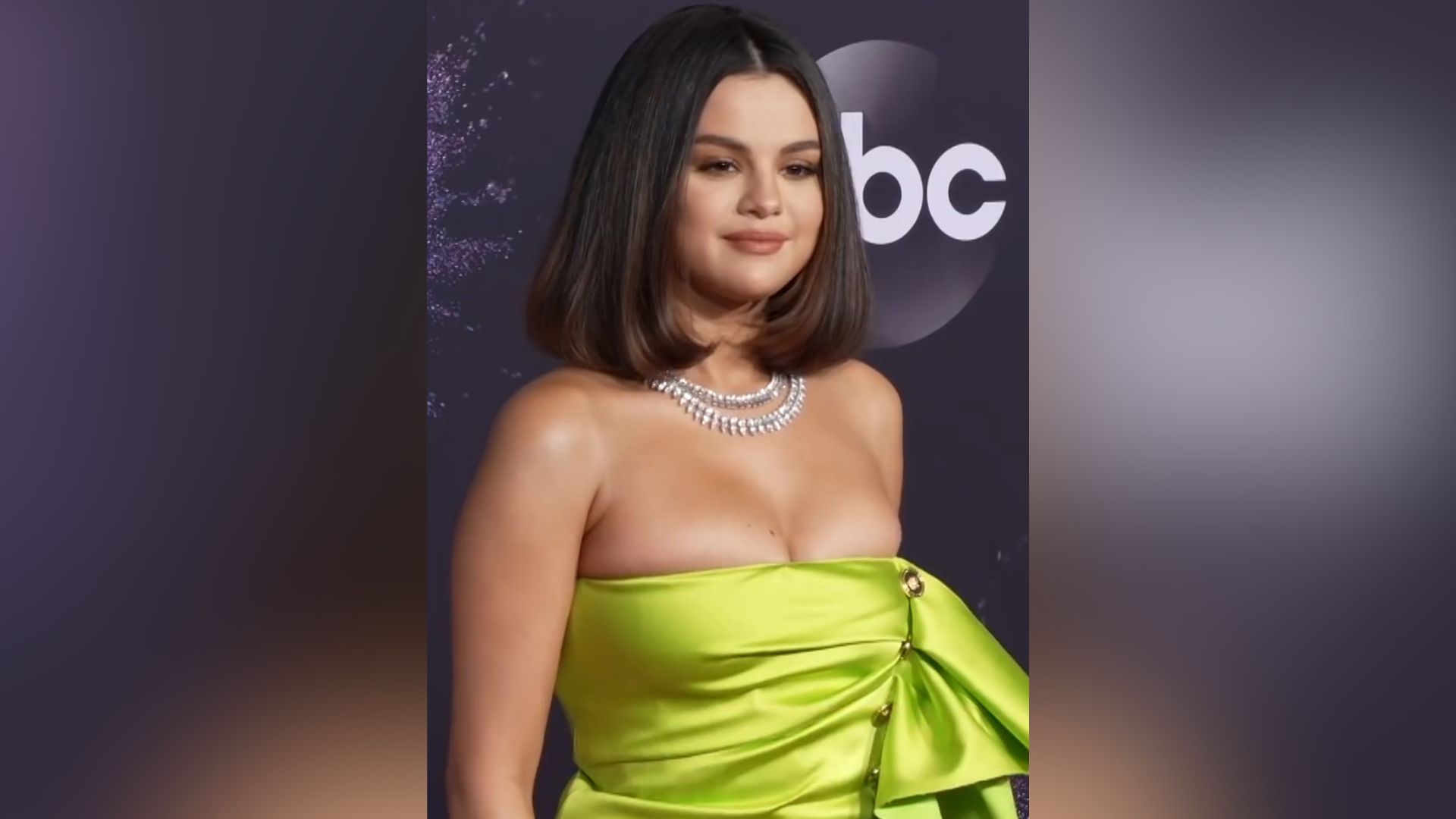 Disney Child Star No More? Selena Gomez Stuns Fans With Reported 'X-Rated' Film Role With Cate Blanchett
