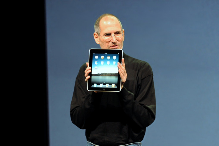 Steve Jobs with Apple iPad