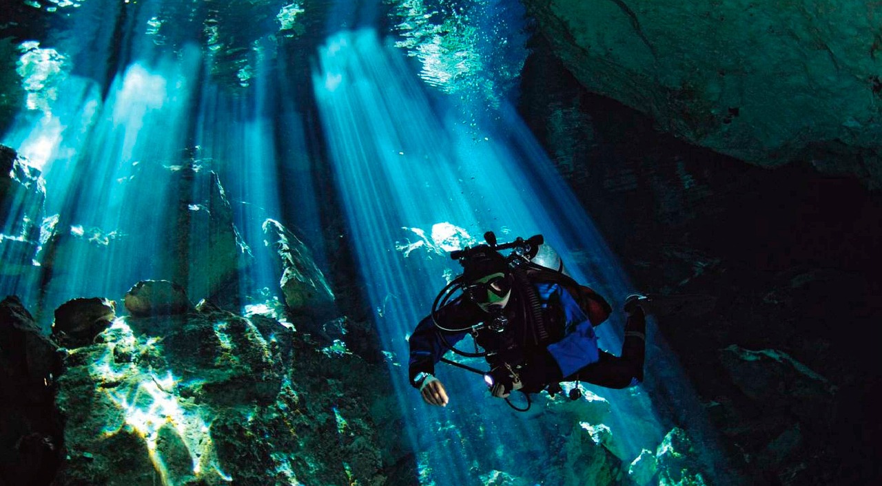 Maldives Diving Tragedy: GoPro Cameras Could Reveal Divers' Final Moments Inside Underwater Cave