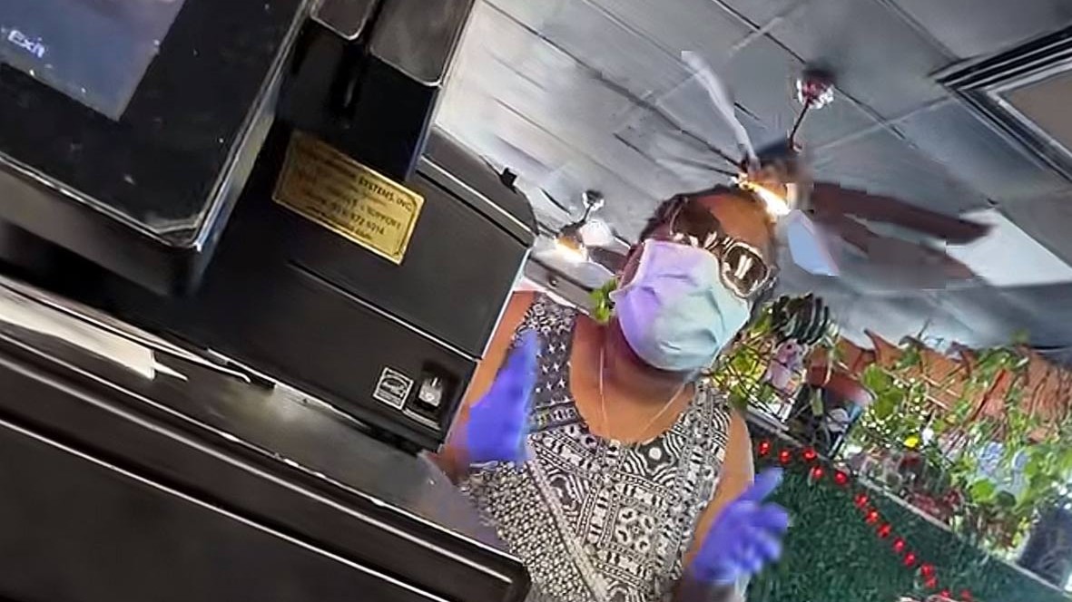 Black Woman Threatens to Call ICE on Pizza Shop Because Staff Looked Mexican, Not 'Pure Italian'