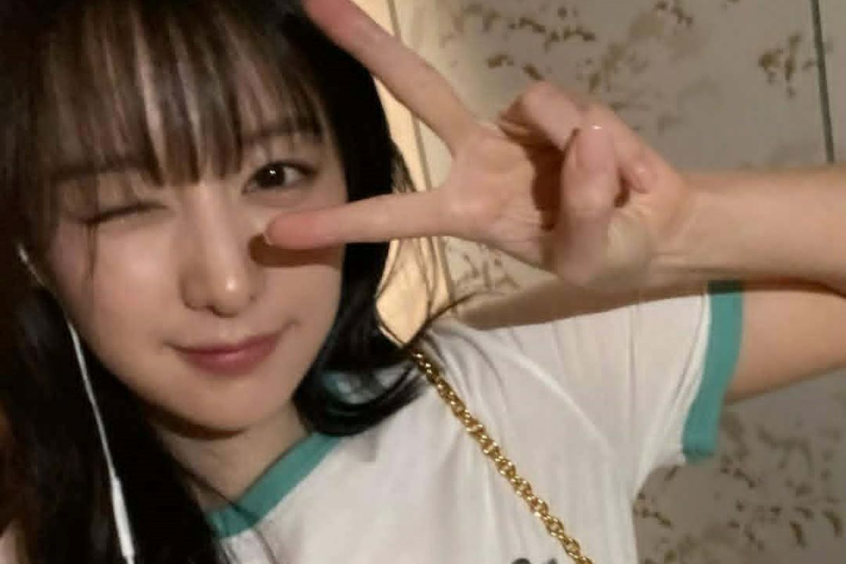 10 Photos of Kim Ji-Won as Netizens Question Her Sudden Weight Loss and 'Drastic' Facial Transformation