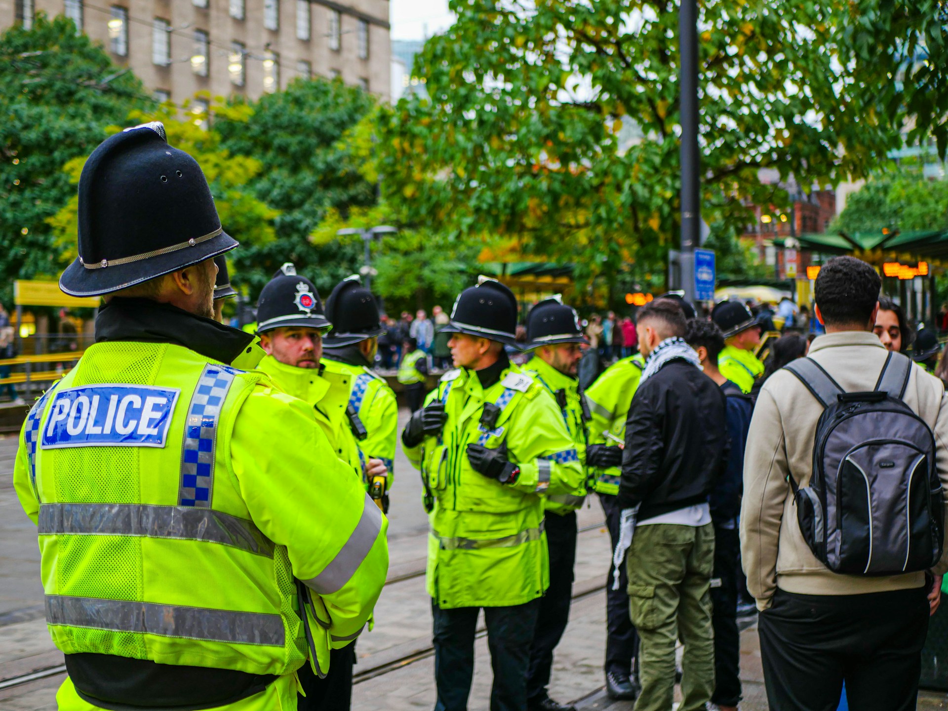 UK Police Can Allegedly 'Turn a Blind Eye' to Certain Crimes If Cafe Owner Agrees to Spy on Palestine Activists