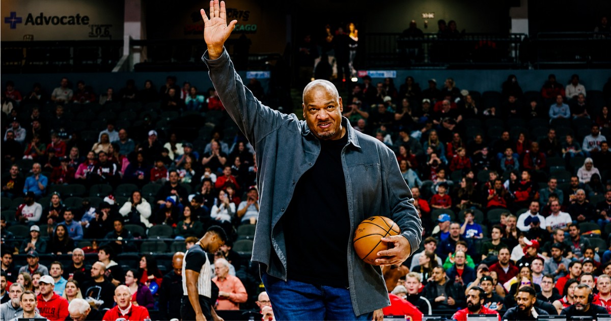 Former Chicago Bulls Star Stacey King Dies After a Serious Fall Leaving Fans and NBA Community in Mourning Broadcaster