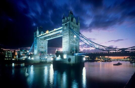 Big Ben and the Palace of Westminster is seen from the Millennium Wheel on the river Thames in central London October 24, 2001.