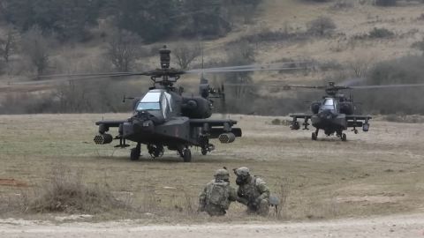 US AH-64 Apache Helicopter