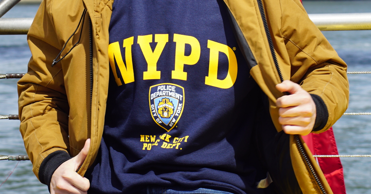 No Jail Time for NYPD Officer Who Had Sexual Intercourse With Arrested ...