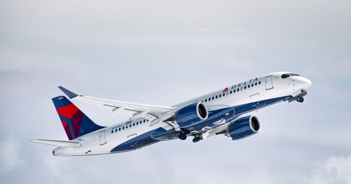 Family Sues Delta Air Lines for $2.35M After Accusing Father of Trafficking Scared Daughter During Flight