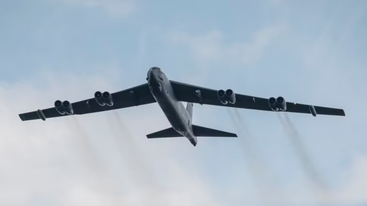B-52 bomber crash