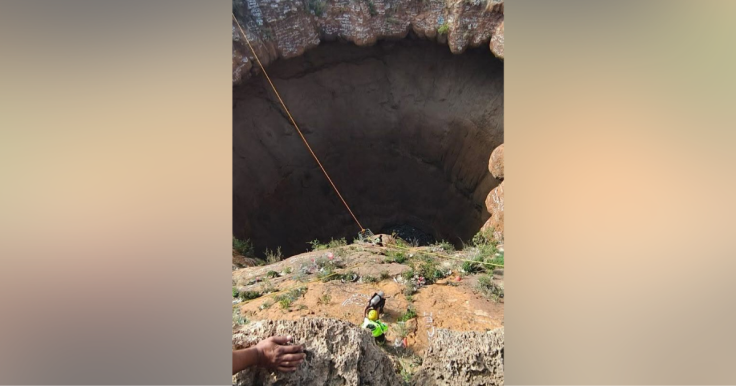 Rescue team searching for the body of Al-Qaqa Ibn Antar