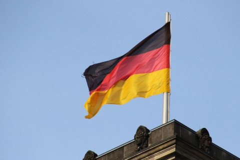 german-flag-on-pole