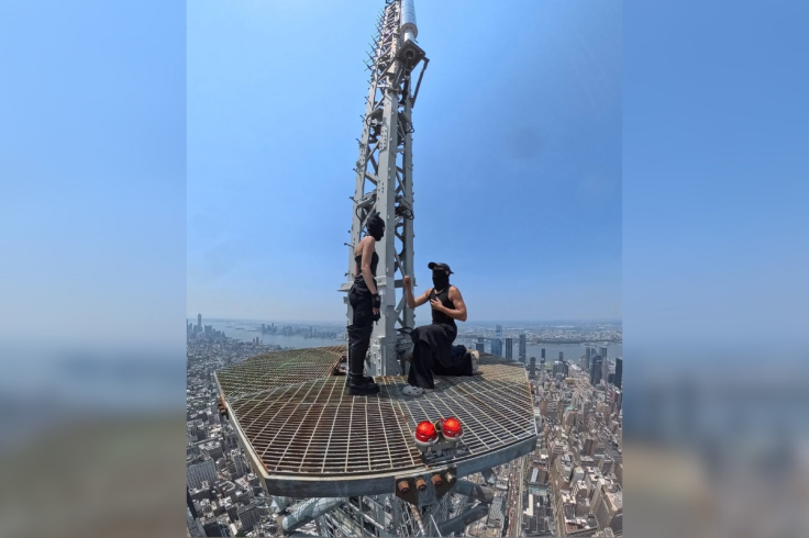 Angela Nikolau and Ivan Beerkus Proposal at the Empire StateBuilding