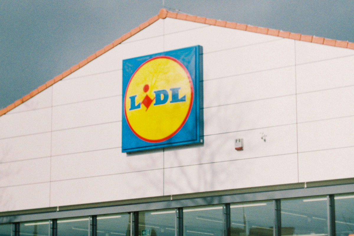 France Heatwave Sparks Supermarket Chaos After Hundreds Queue for Just Two Air Conditioners   www.ibtimes.co.uk