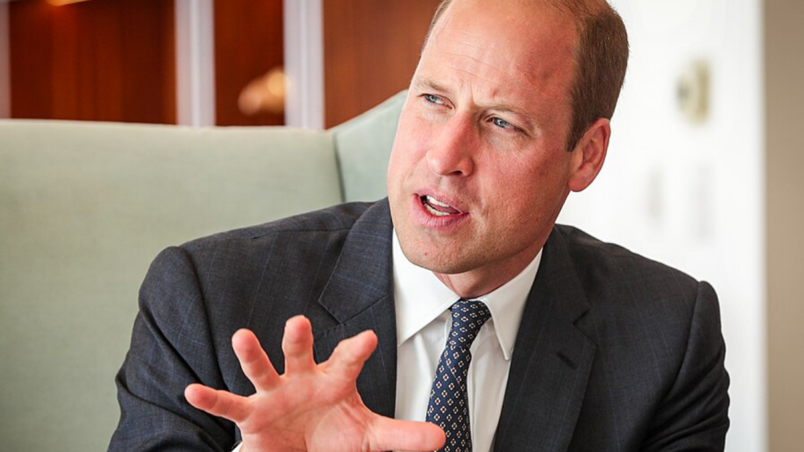 Prince William Reportedly Left Fuming as Meghan Markle Is Slammed for Vulgar Princess Diana Grave Photo | IBTimes UK