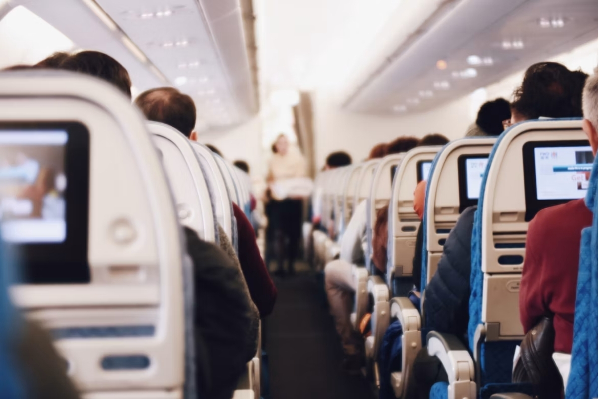 First Class Gets Champagne, Economy Gets Crowds: US Airlines Redesign Flights Around High-Paying Passengers