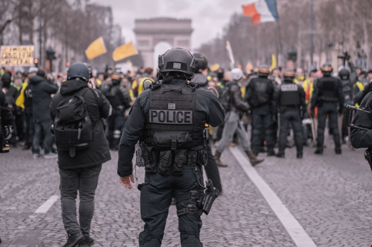 Police riot