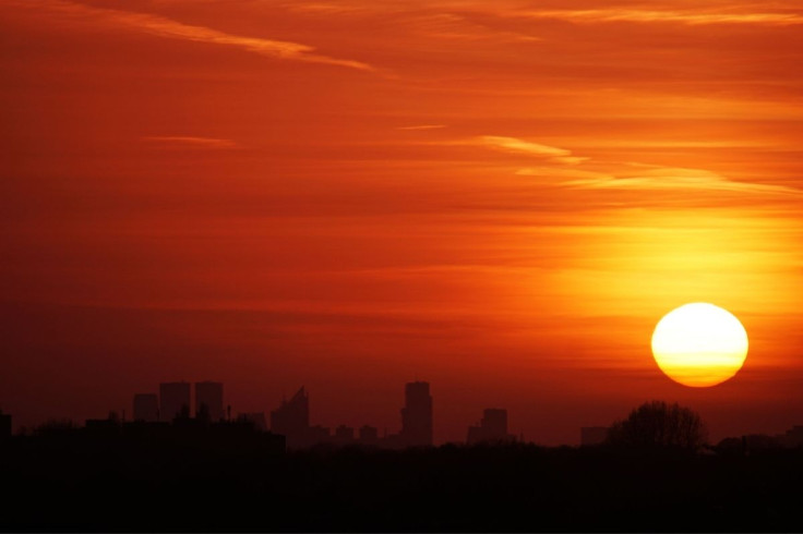 silhouette-of-city-during-sunset