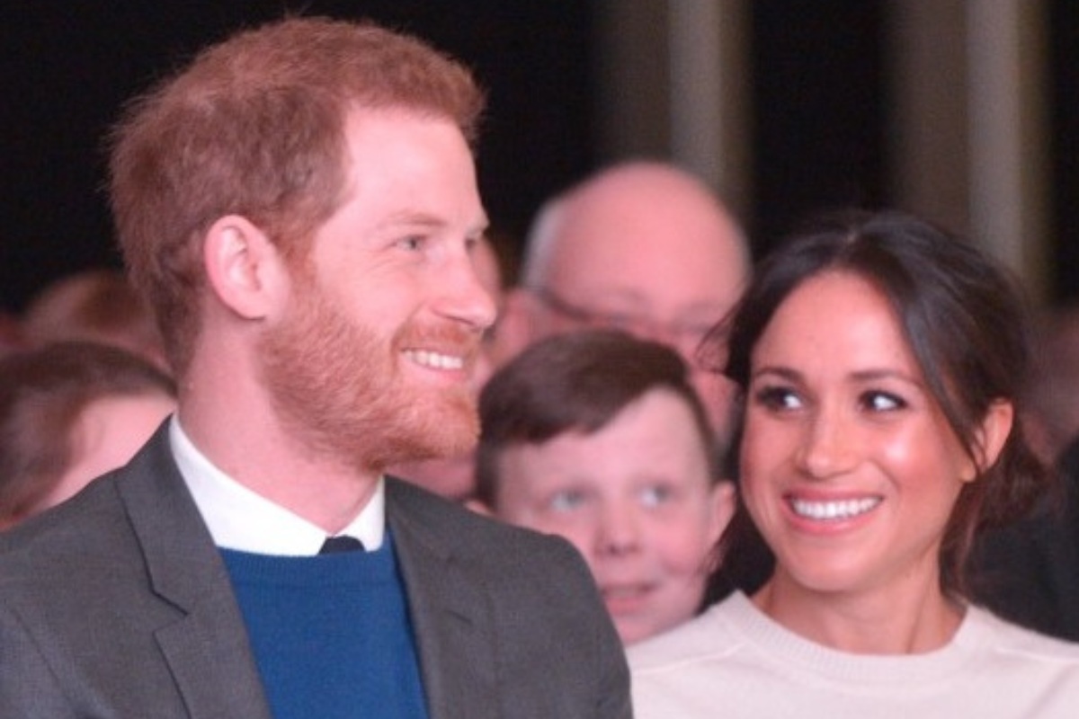 Meghan Markle Steps Back, Lets Prince Harry Handle Royal Family Issues, Source Claims
