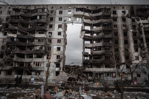 a-destroyed-apartment-in-Ukraine-showing-afttermath-of-conflict