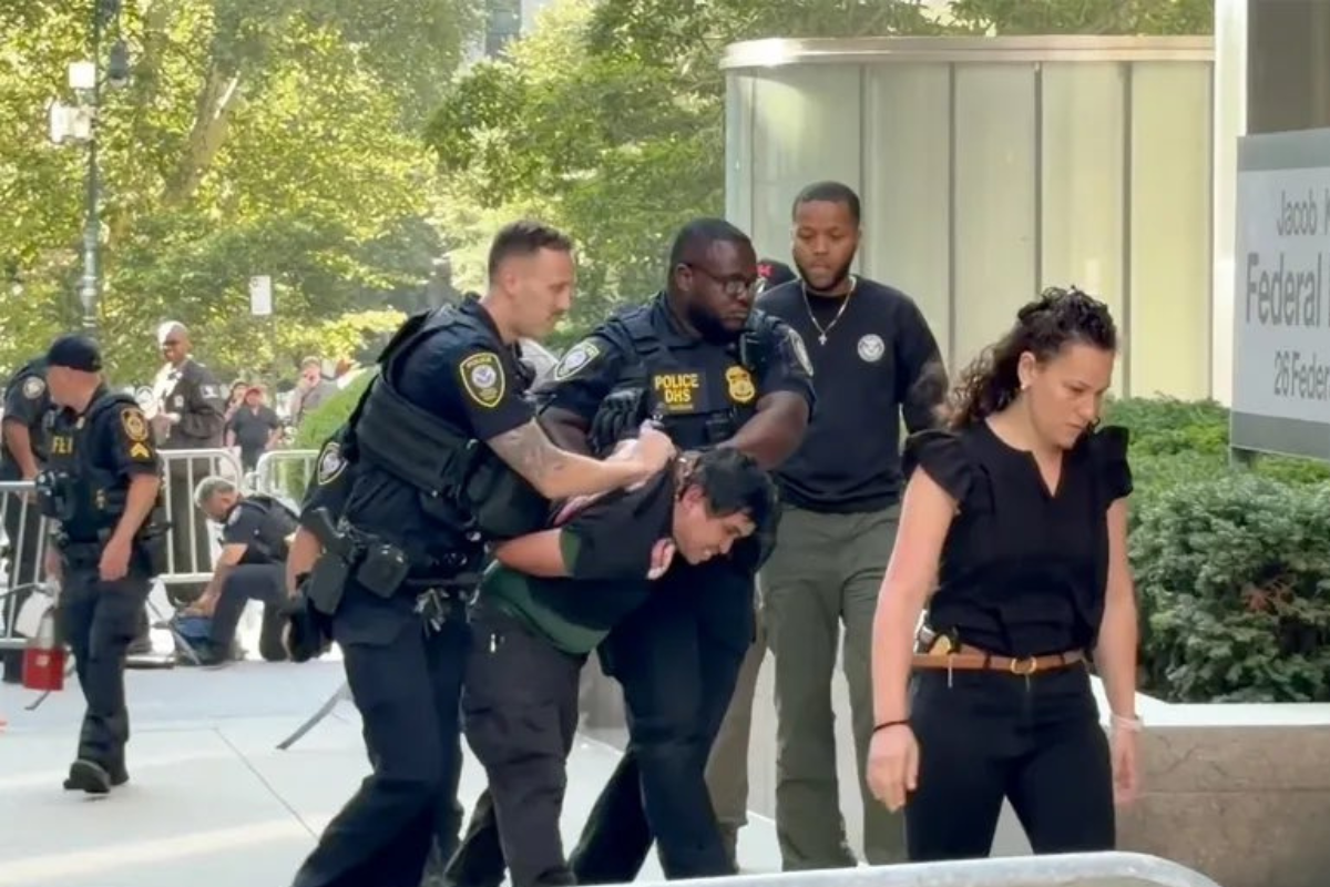 Who Is Andrew Arrabaca? US Army Veteran Named as Suspect in Explosive NYC Attack Outside ICE Building