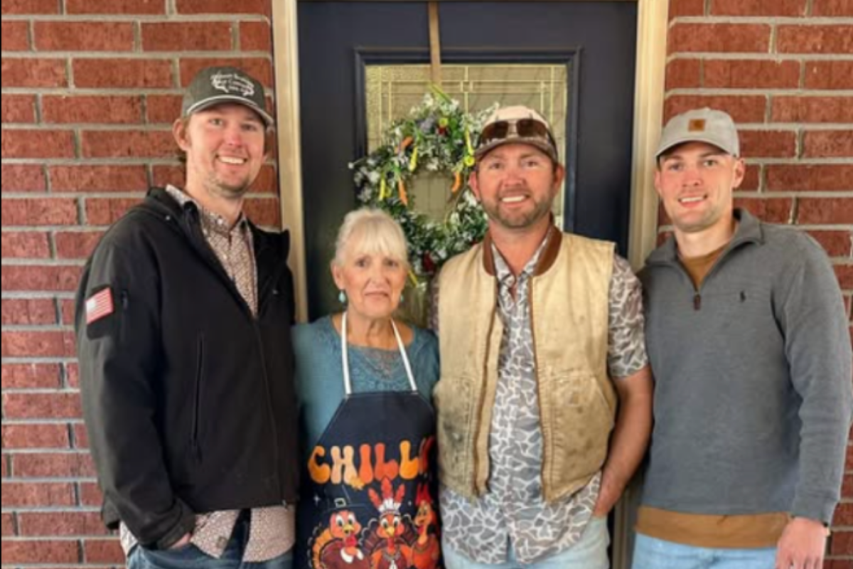 Vickie Nelson Kountze and her grandchildren