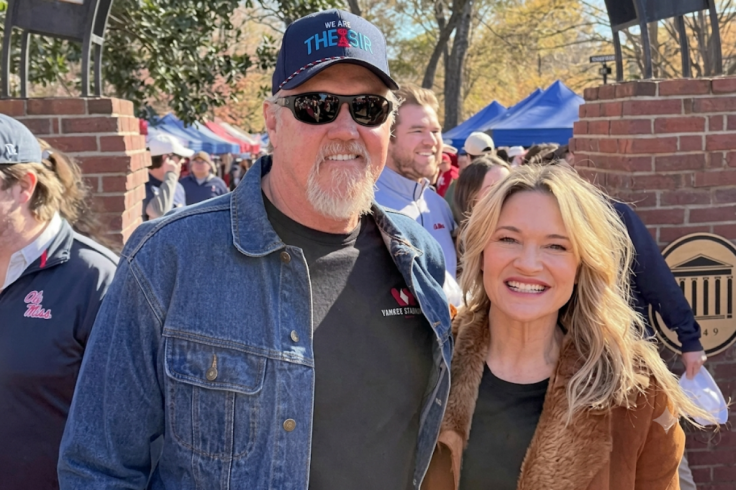 Trace Adkins' Wife Victoria Pratt