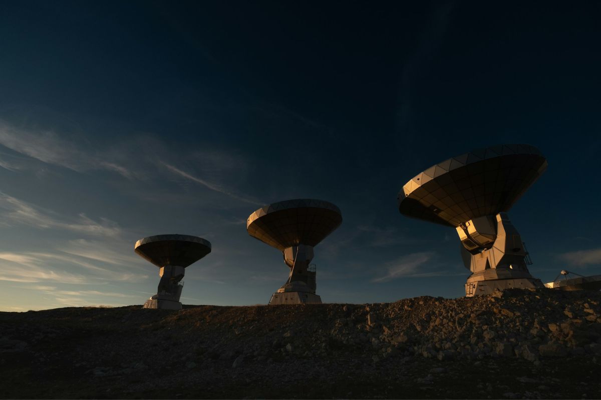 Alien Missile Found on Mars Is Proof of Apocalyptic War, UFO Hunter Claims
