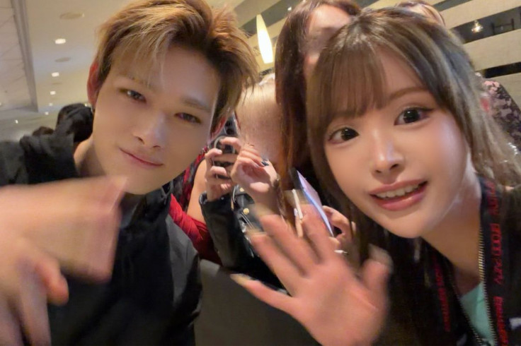 Niki with Japanese ENHYPEN fan Mina