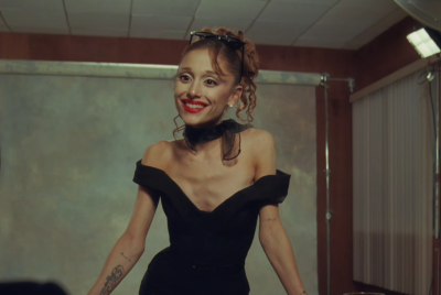 Fans Compare Ariana Grande to ‘Wicked’ Co-Stars