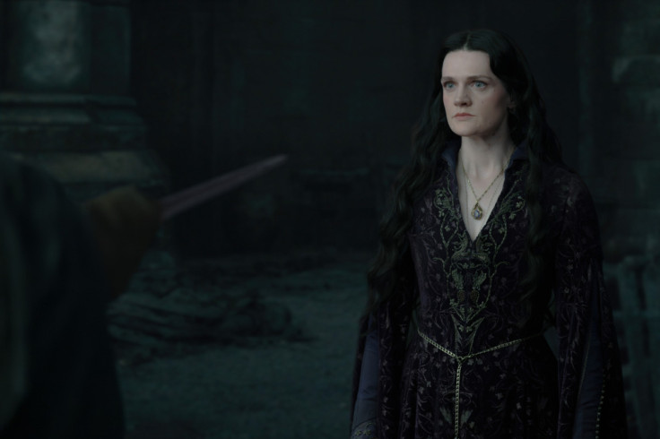 Gayle Rankin as Alys Rivers