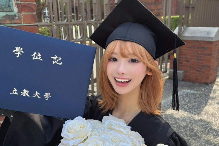 Mina Chan ENYHYPEN superfan