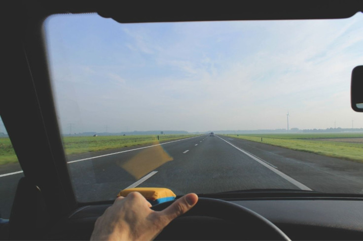 driving-in-straight-road