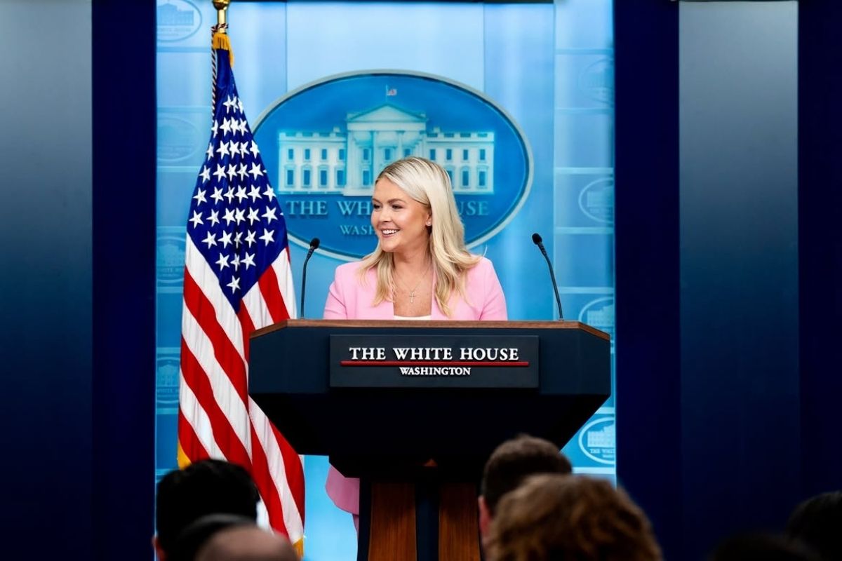 Karoline Leavitt Resigns: Why Her White House Goodbye Post Got Flagged as 'Made With AI' Online