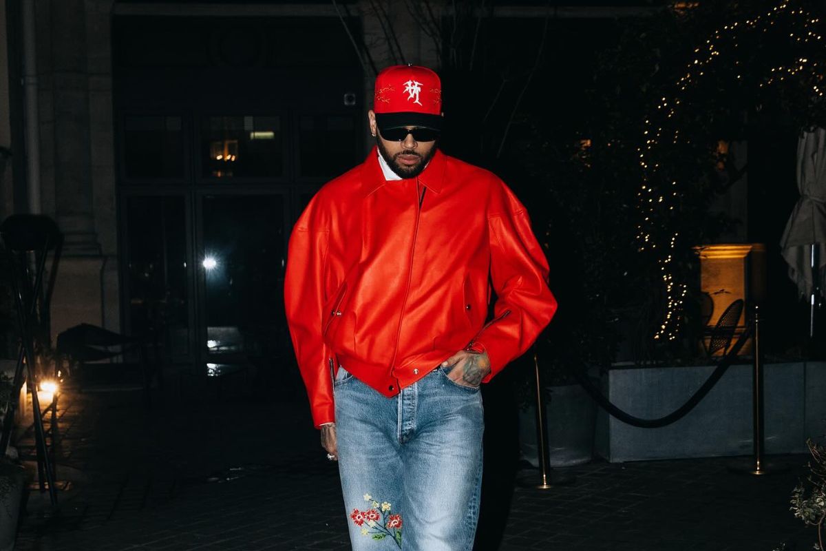 'Culture Is Forever Lost': Chris Brown Trashed for Cringeworthy 'Soft Porn' Tour Antics With a Fan