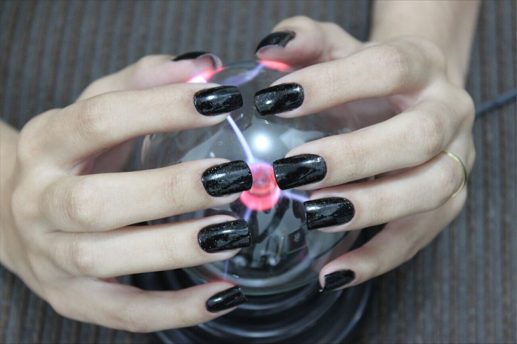 UK Bans Chemical Used in Gel Nails