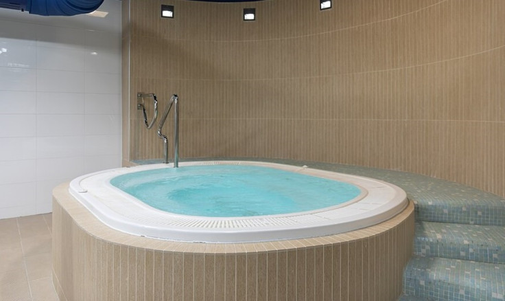 jacuzzi