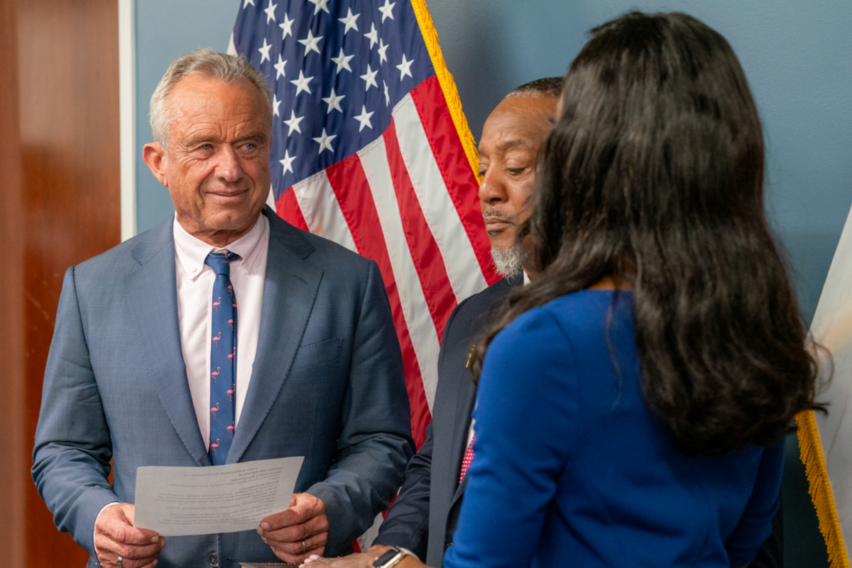 Democrats RFK Jr resign