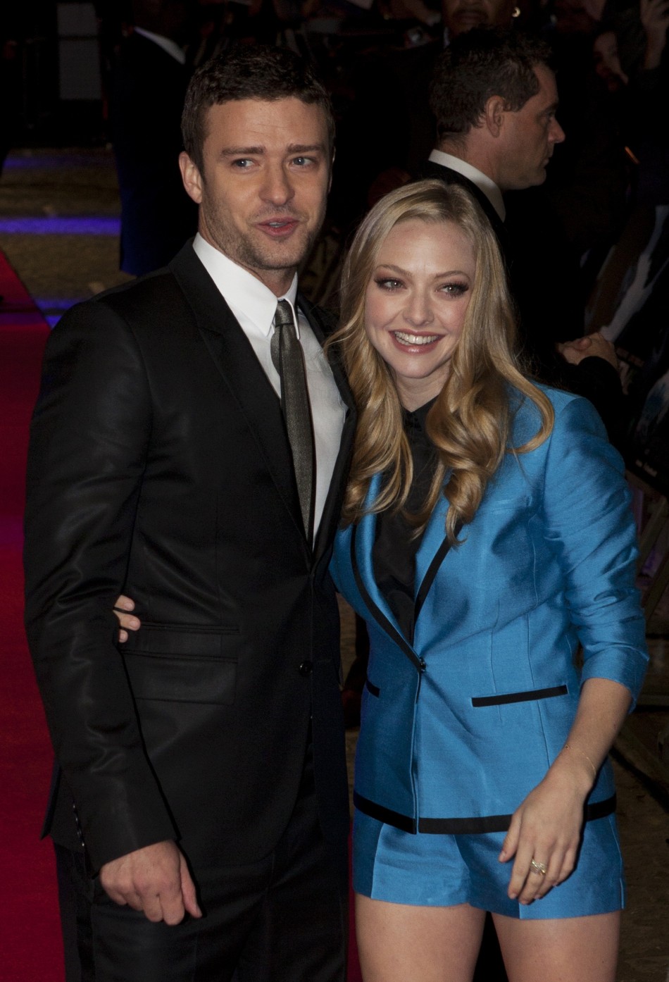 Justin Timberlake and Amanda Seyfried Turn Out For Premiere of In Time  [PHOTOS]