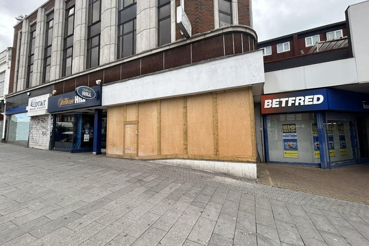 Uk high street closed betting shops