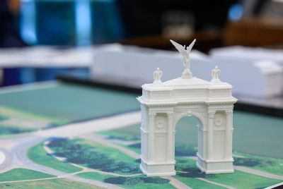 trump triumphal arch