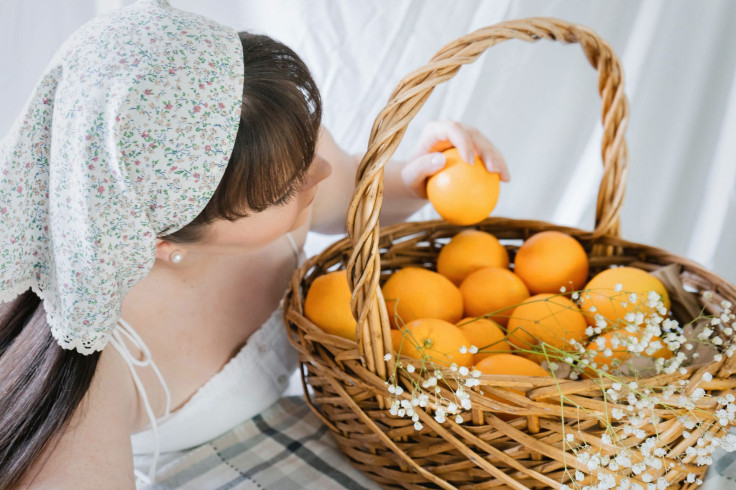 tradwife traditional wife cottage core marriage dependence de-influencing
