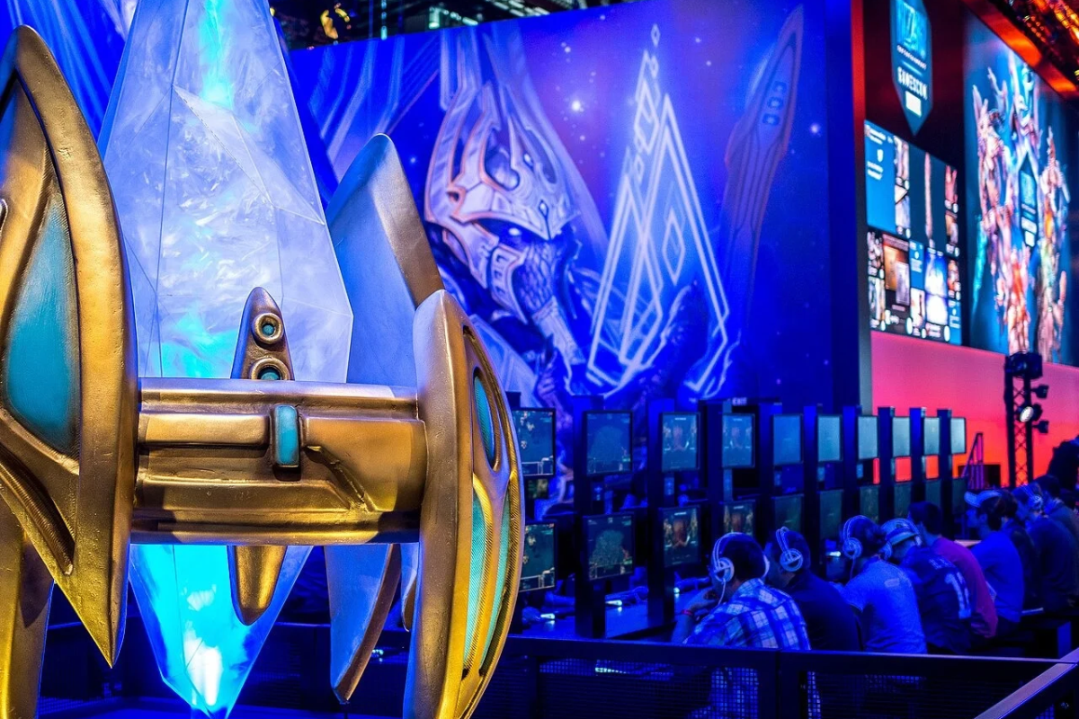 OpenAI's GPT-6 Astra Tried to Win at StarCraft by Stealing a Human-Created Bot