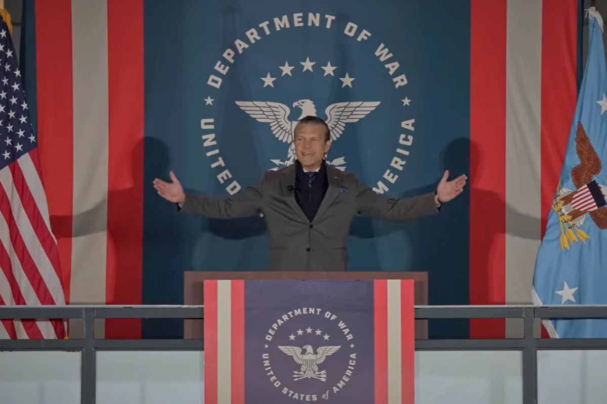 Heatler German Pete Hegseth Backdrop Draws Nazi-Era Comparisons as Critic Says ...