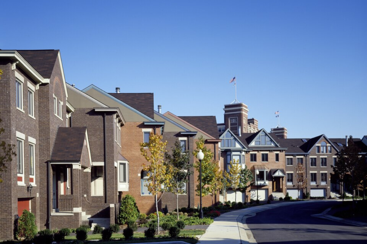 Mortgage Rates Hit 7.28% as Builders Offer Buyers a Hidden Way to Lower Borrowing Costs