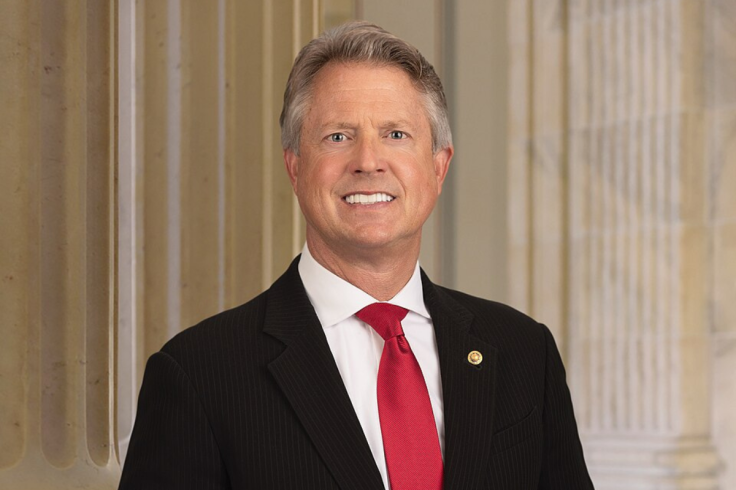 Senator Pays Six-Year Bakery Bill