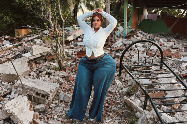 Gracie Bon Panama earthquake rubble photoshoot Instagram influencer