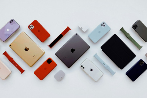 Several Newly Released Apple Devices on Display