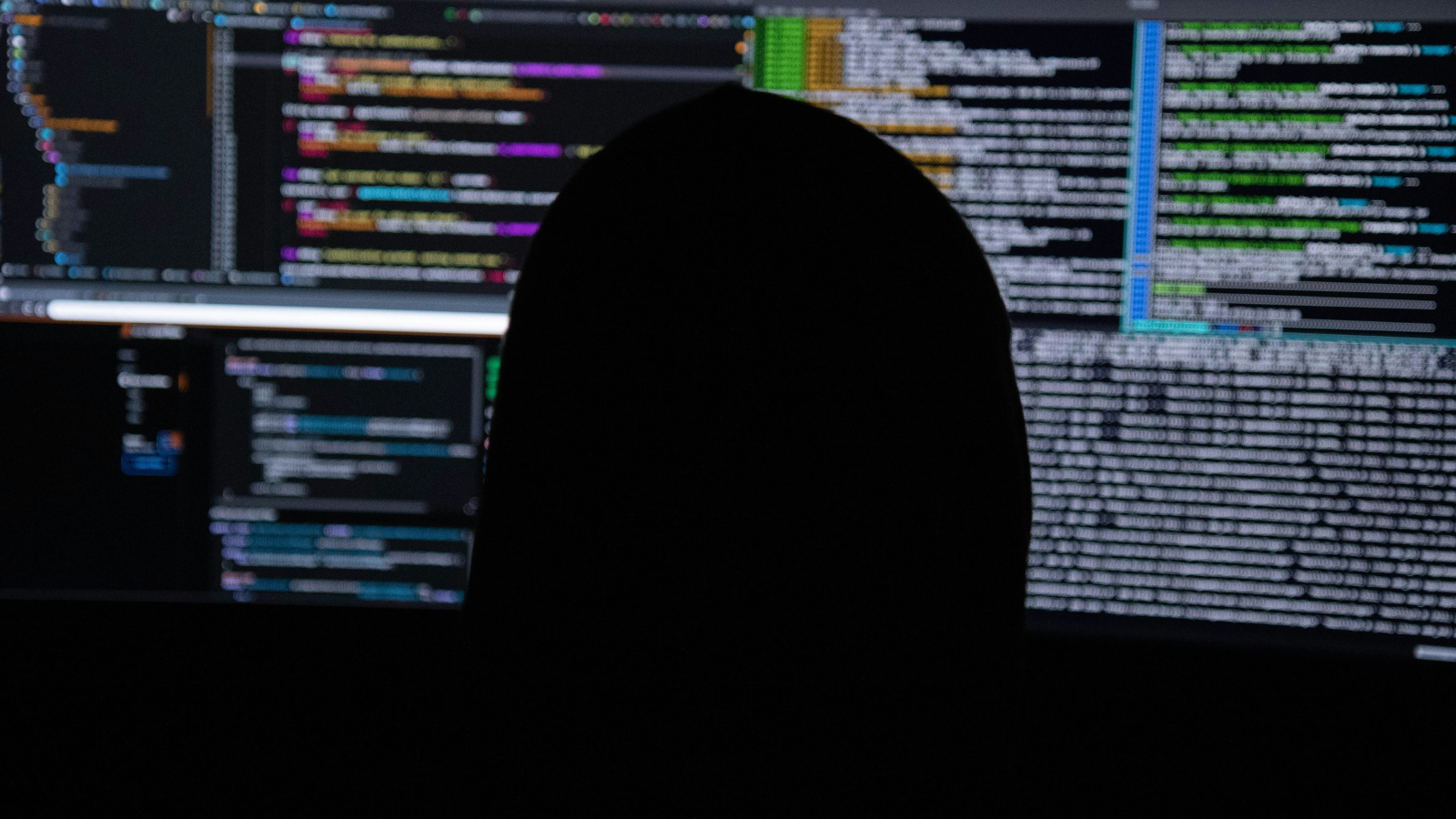 'It's Not Script Kiddie Stuff': Hacker Reportedly Uses AI To Breach Corporate Sites for Just $50