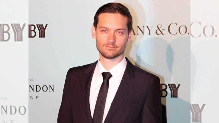 Tobey Maguire and Ice Spice Kissing