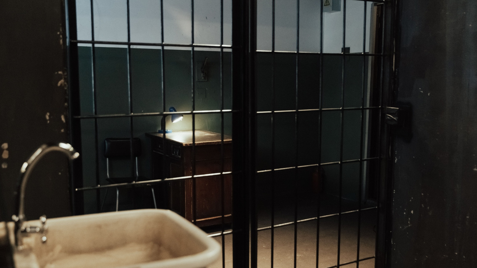 El Paso Councillors Seek ICE Camp's Closure After Deaths and Reported Medical Neglect